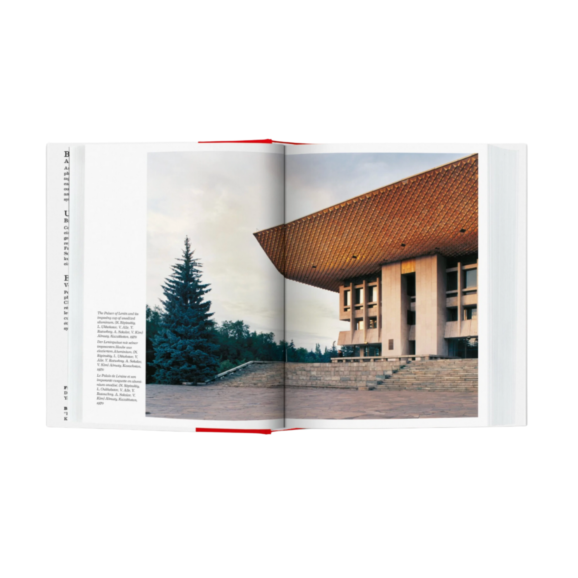 "CCCP. Cosmic Communist Constructions Photographed. 40th Ed." - Frédéric Chaubin