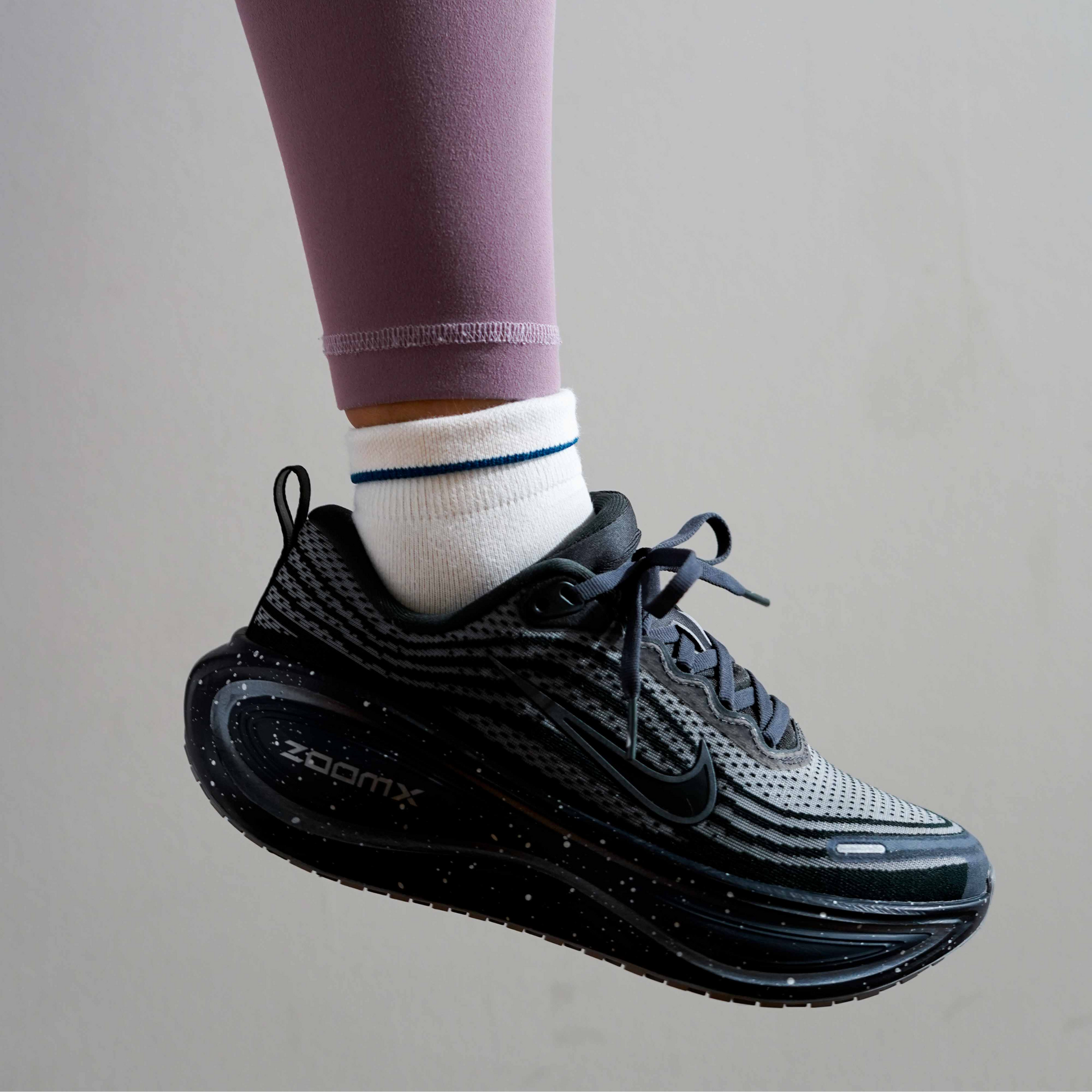 Men's Nike Vomero Plus "Speckle" - Anthracite/Black/Dark Obsidian/Obsidian