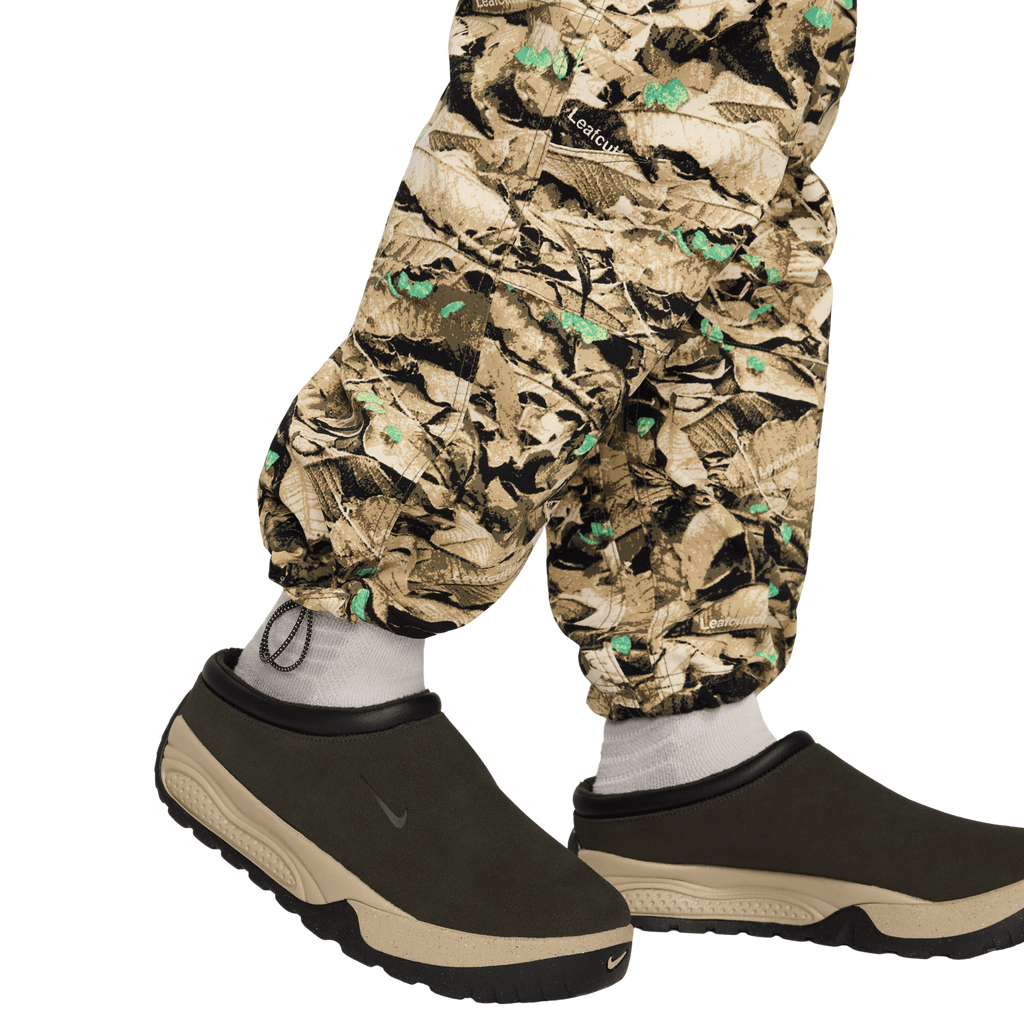 Nike ACG 'Smith Summit' Cargo Pant - Parachute Beige/Sequoia/Medium Olive/Summit White