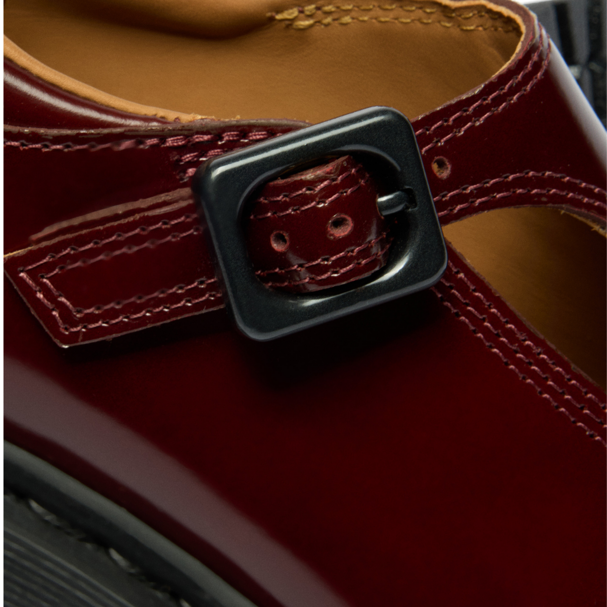 Dr. Martens Rejena MJ - Cherry Red/Laquered Leather