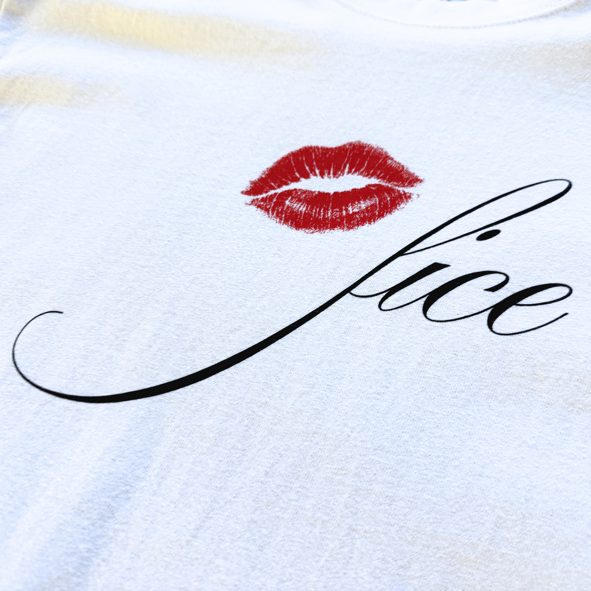 FICE Kiss Tee - White/Red/Black