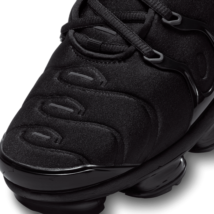 Men's Nike Air Vapormax Plus - Black/Black/Dark Grey