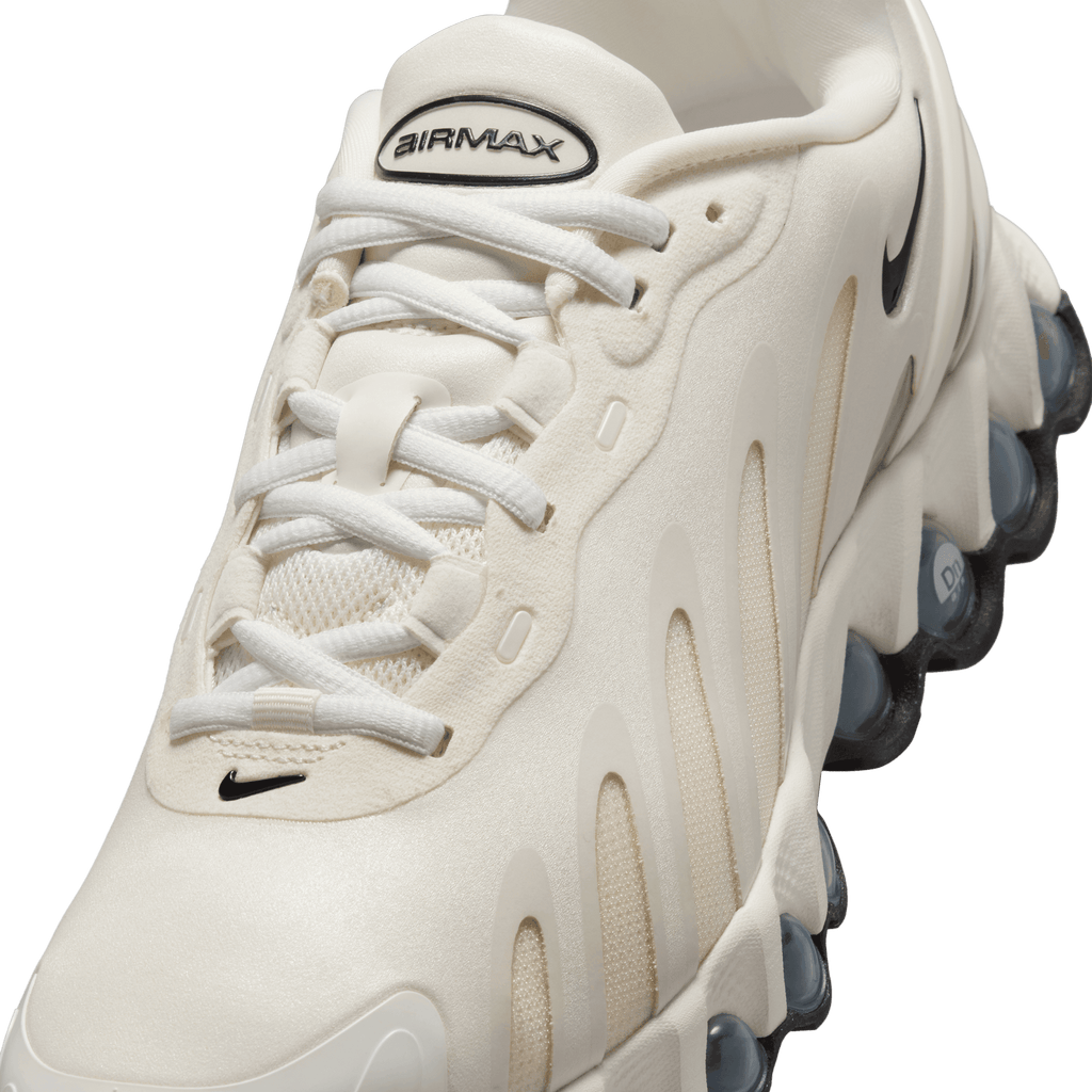 Women's Nike Air Max DN8 - Sail/Black/Fossil