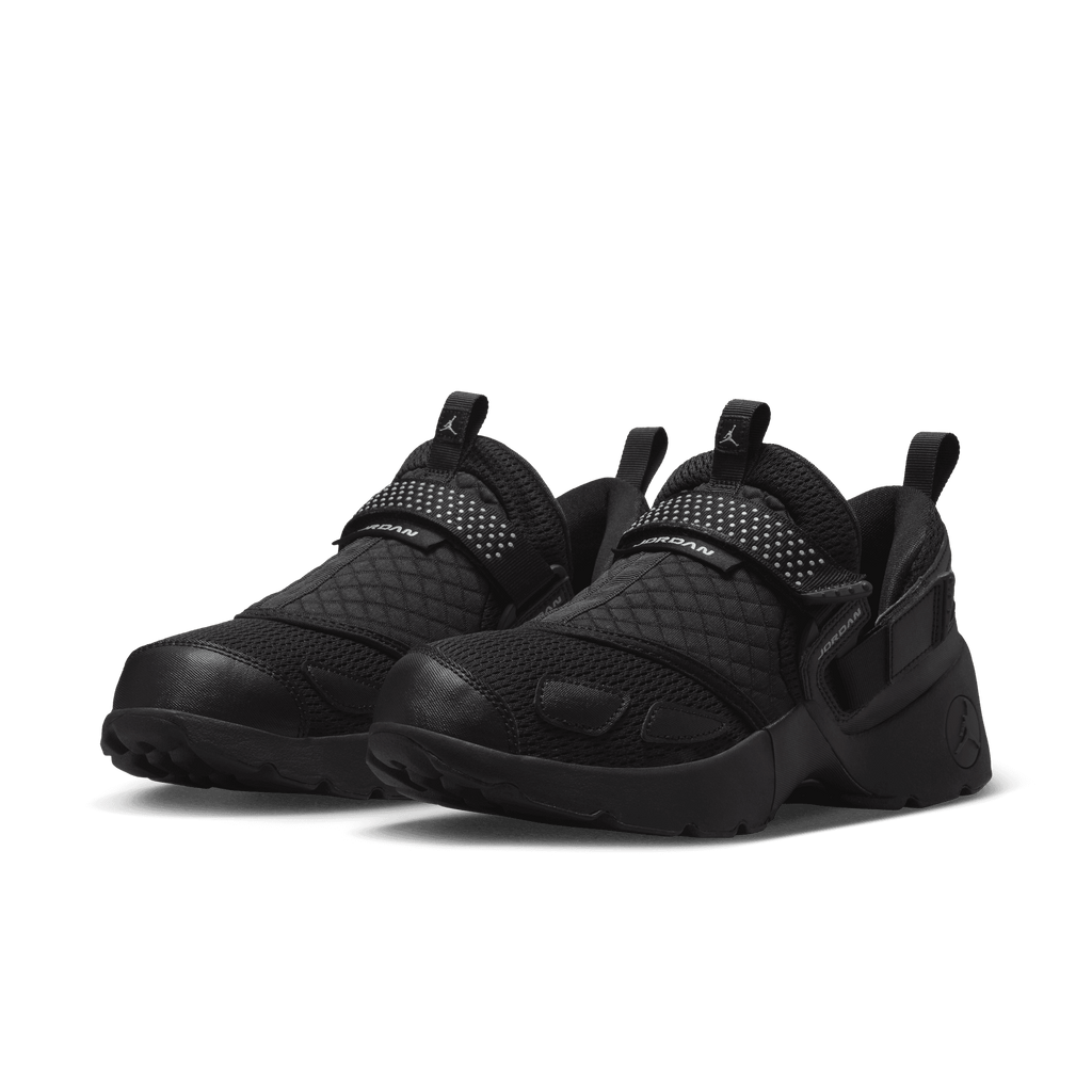 Women's Jordan Trunner LX - Black/Black/Black