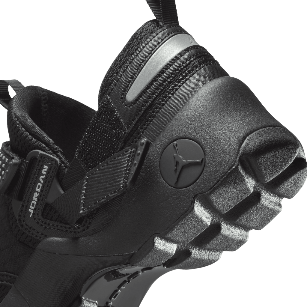 Women's Jordan Trunner LX - Black/Black/Black