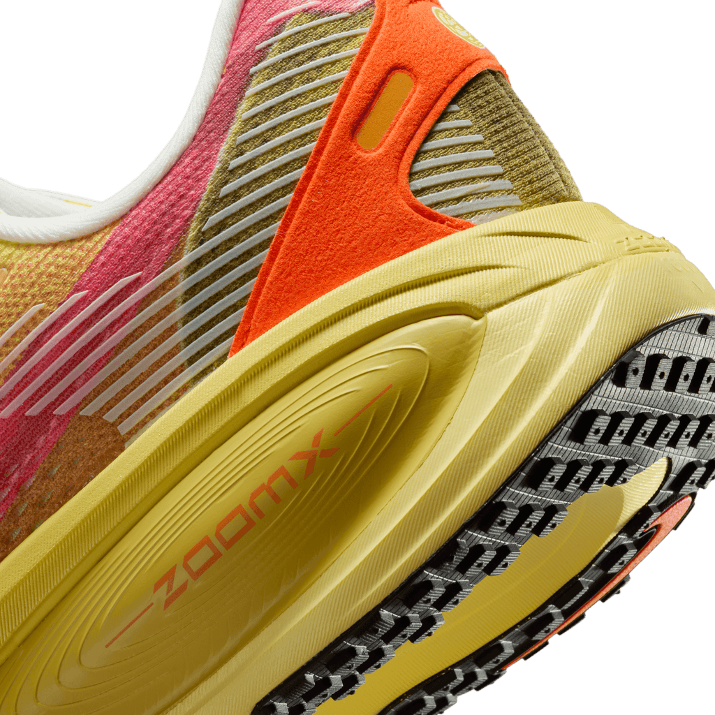 Men's Nike Vomero 18 SE - Multi Color/Clear/Vivid Sulfur