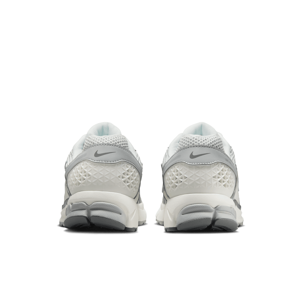 Men's Nike Zoom Vomero 5 - Summit White/Metallic Silver