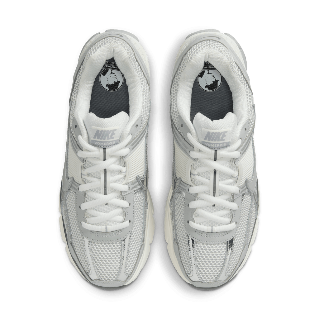Men's Nike Zoom Vomero 5 - Summit White/Metallic Silver