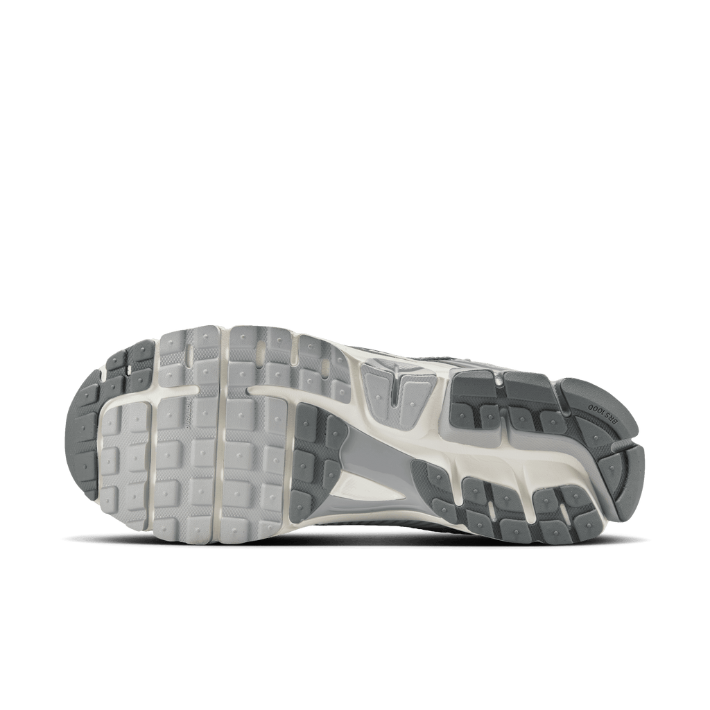 Men's Nike Zoom Vomero 5 - Summit White/Metallic Silver