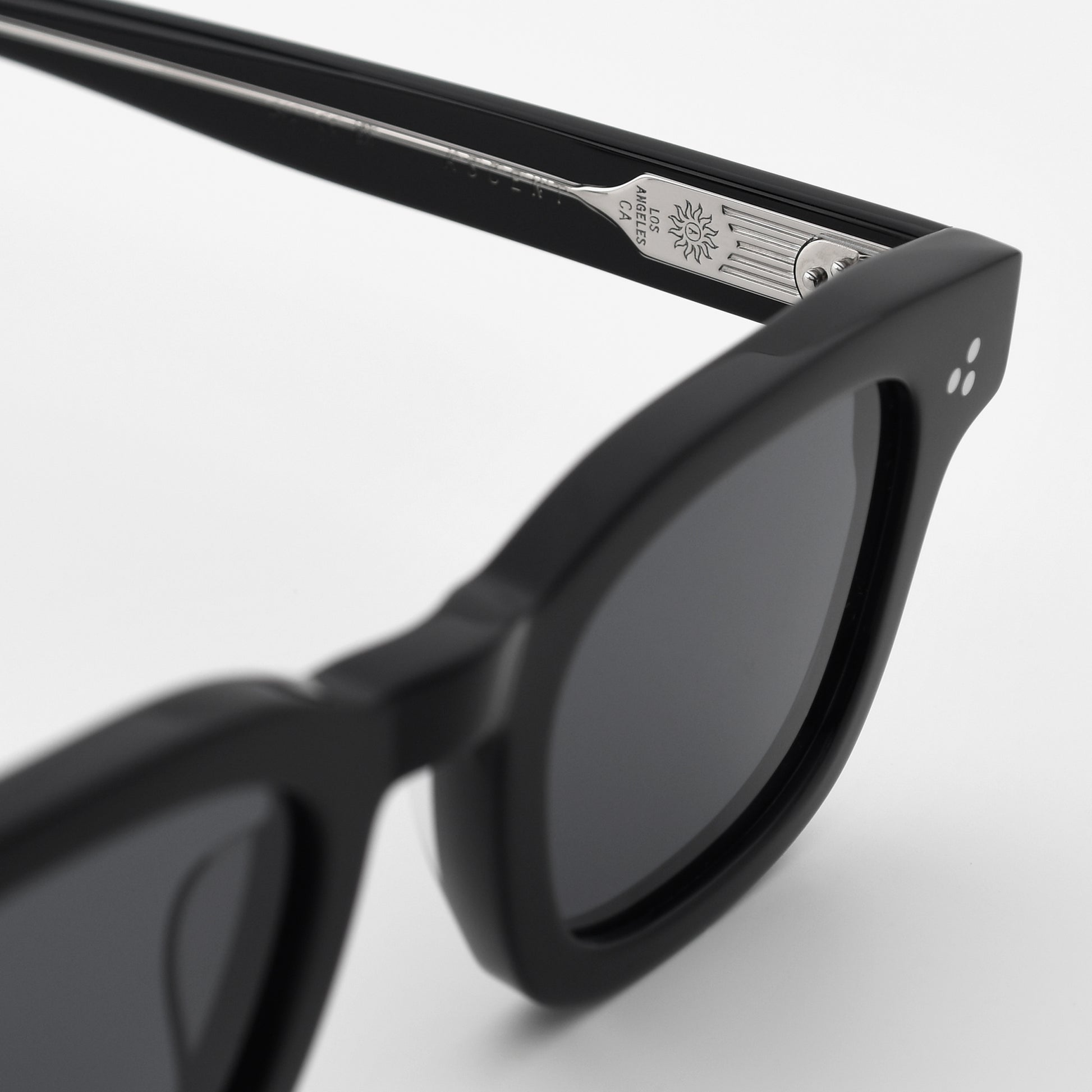 AKILA Ascent - Black/Black