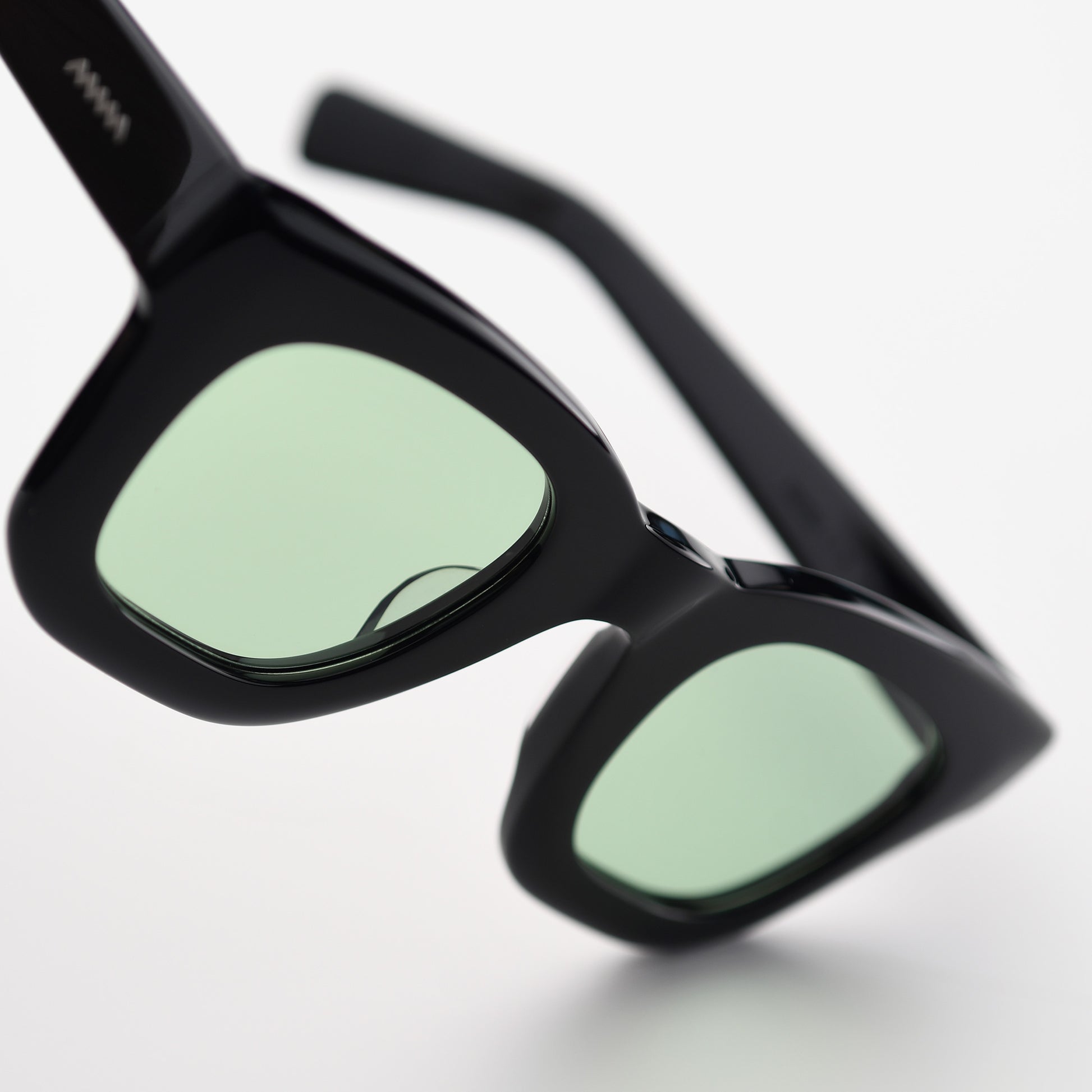 Brain Dead Eyewear Elia - Black/LT Green