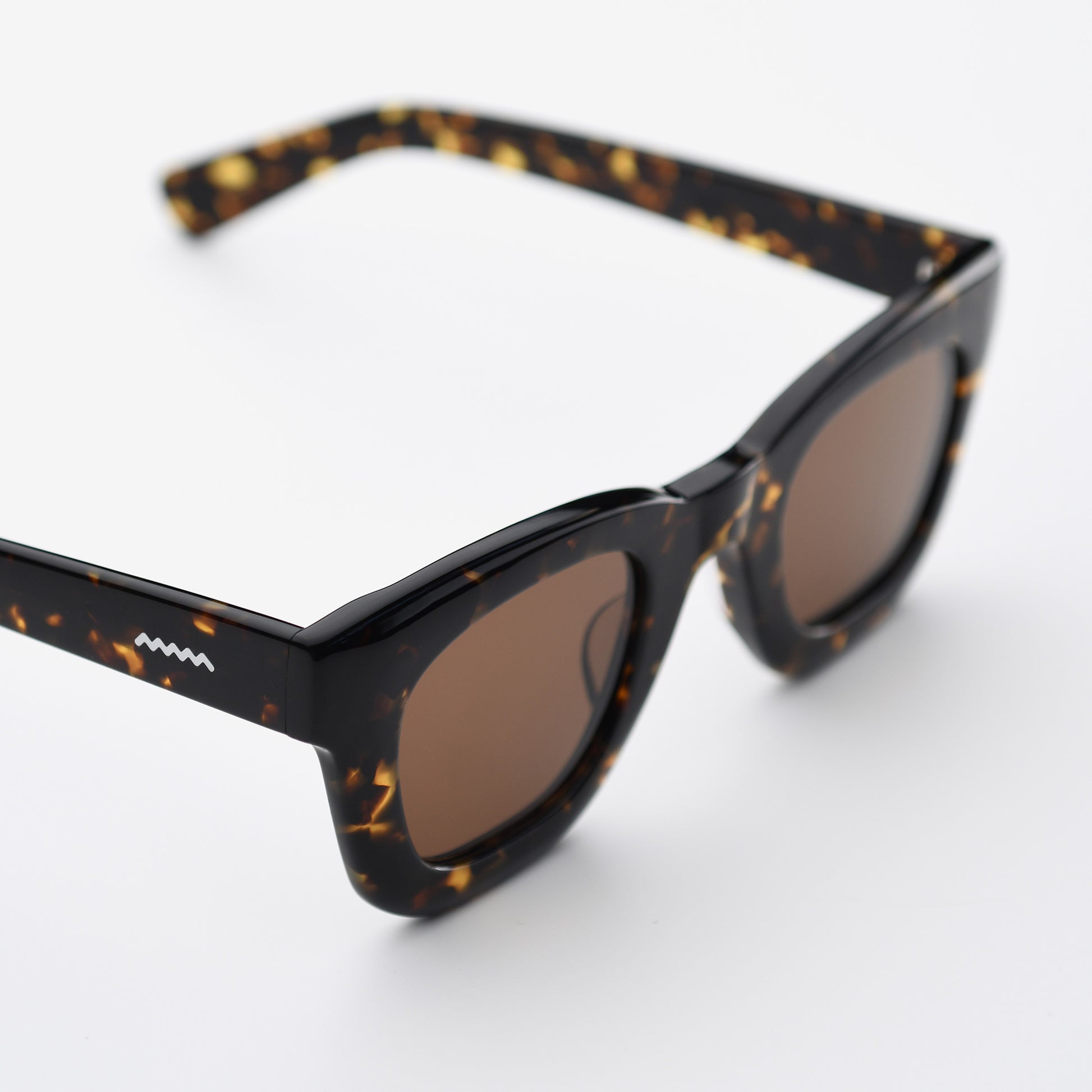 Brain Dead Eyewear Elia - Tortoise/Brown