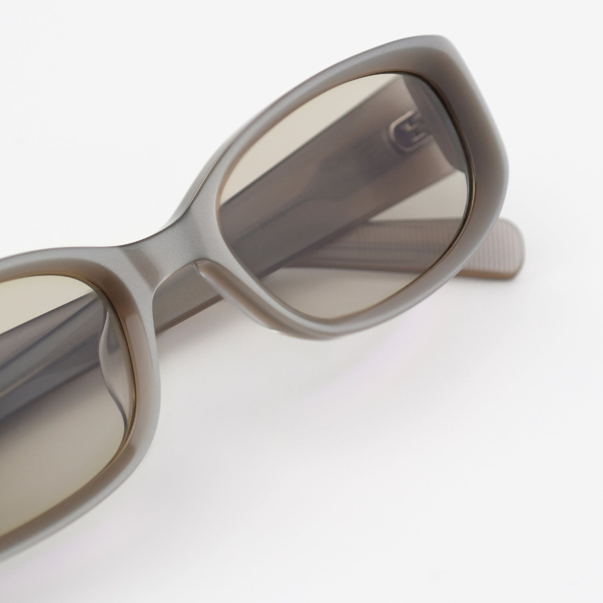 AKILA Mira - Sterling/Warm Grey