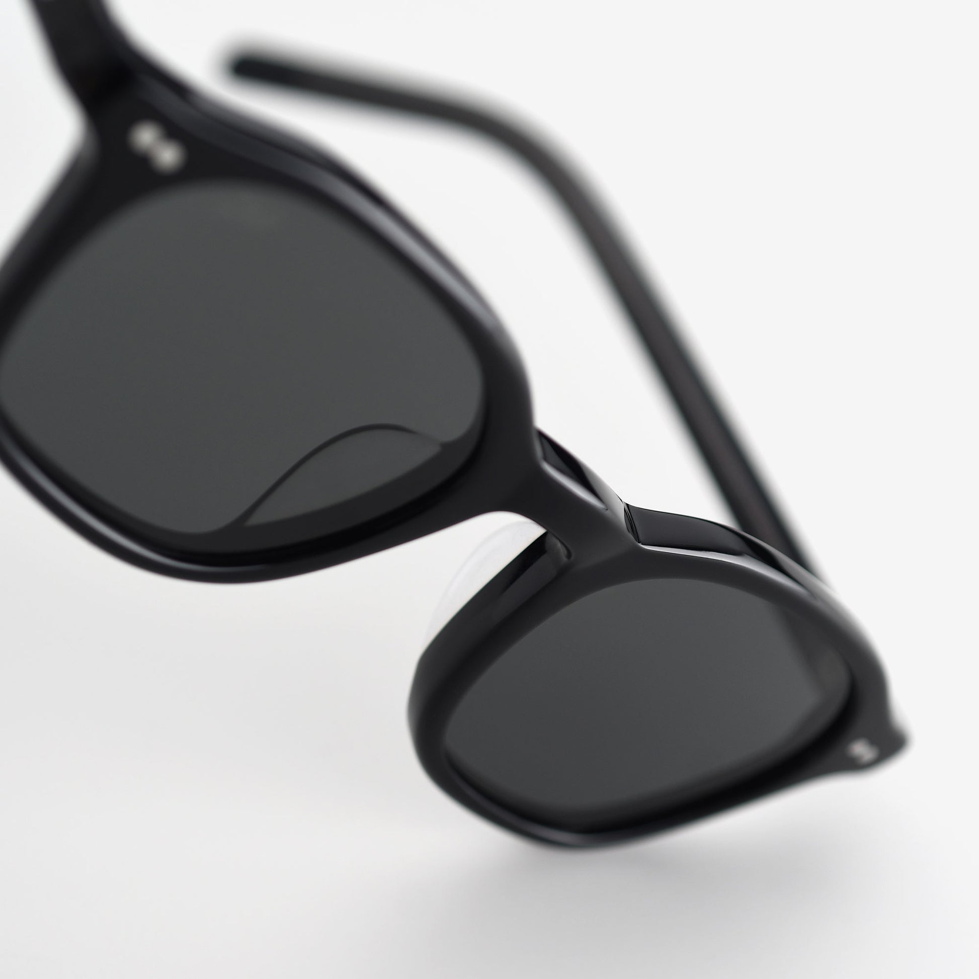 AKILA Nomos - Black/Black