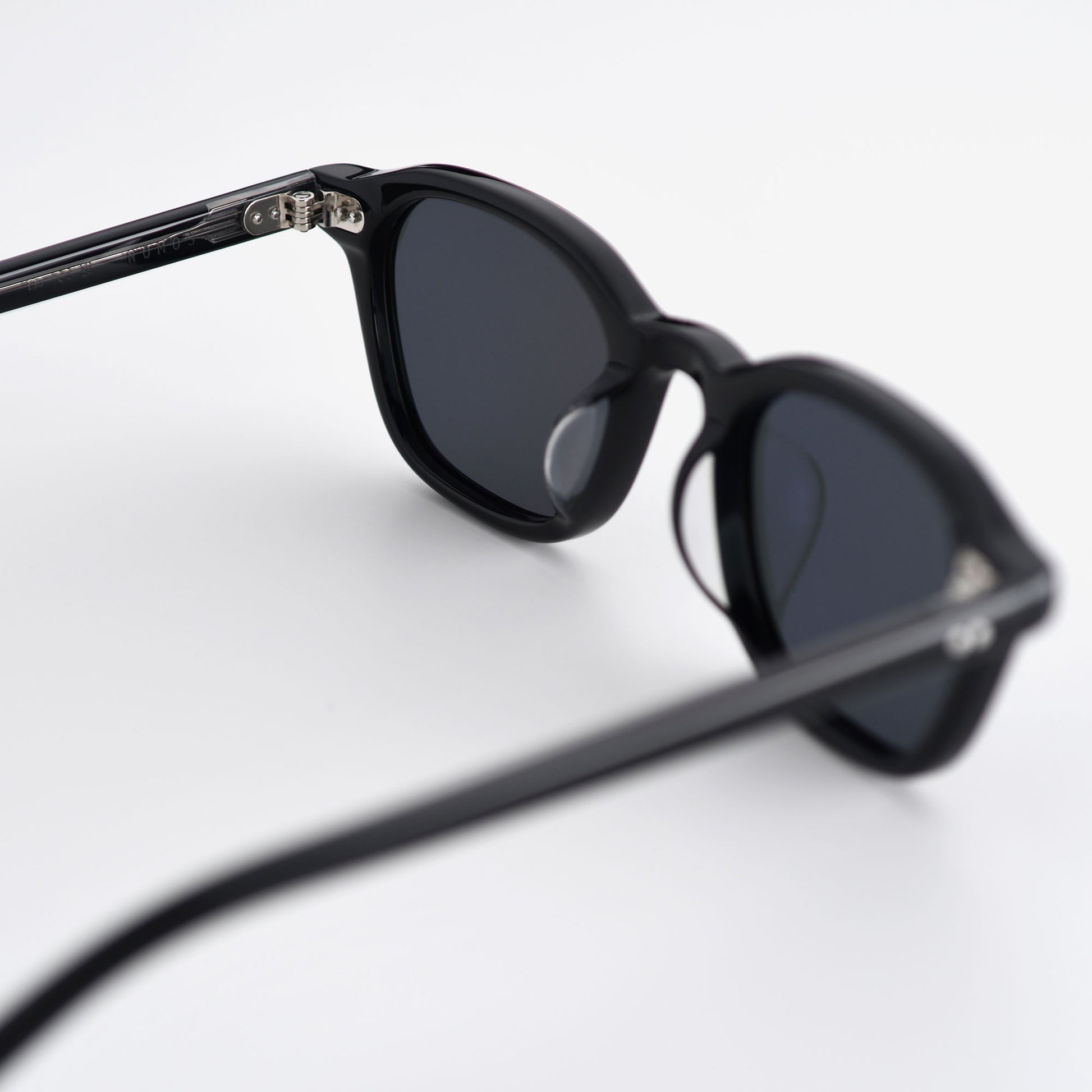 AKILA Nomos - Black/Black