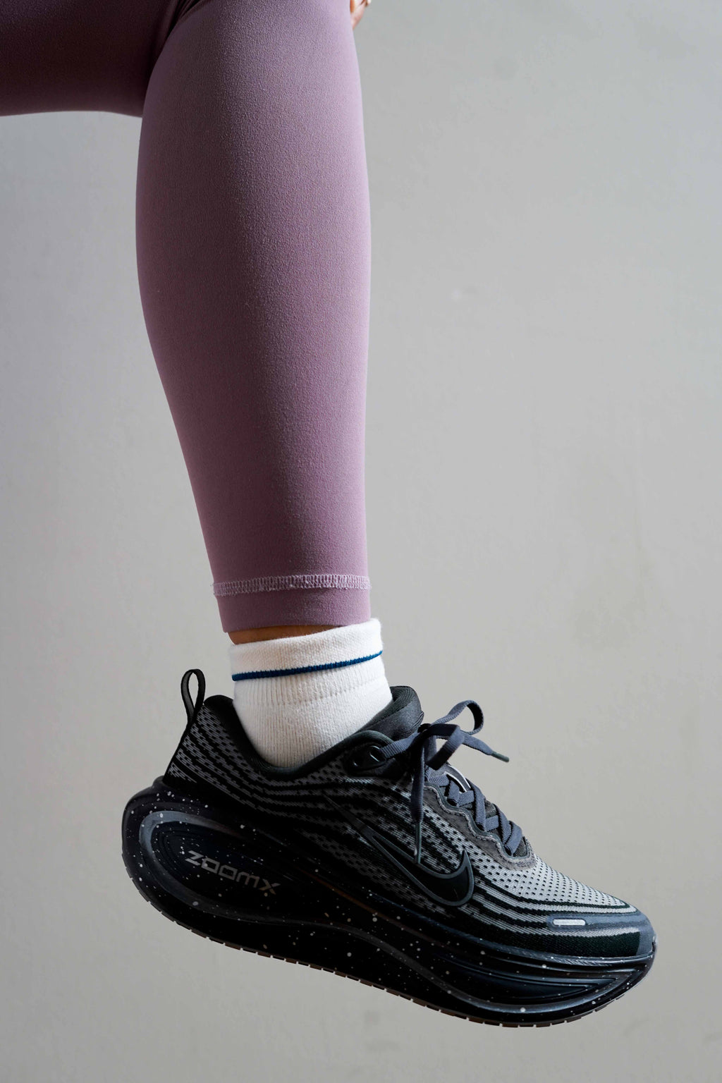 Men's Nike Vomero Plus "Speckle" - Anthracite/Black/Dark Obsidian/Obsidian